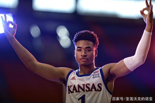 斯科拉里：C罗正在努力表现 为参加2026年世界杯